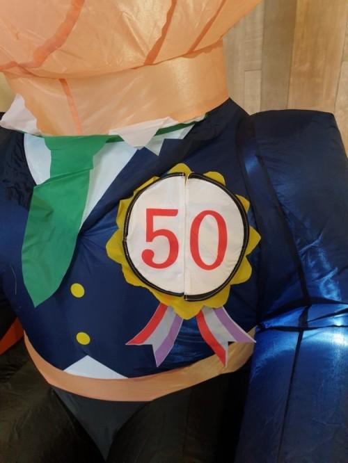 Indoor Abraham zittend op stoel 2,3m